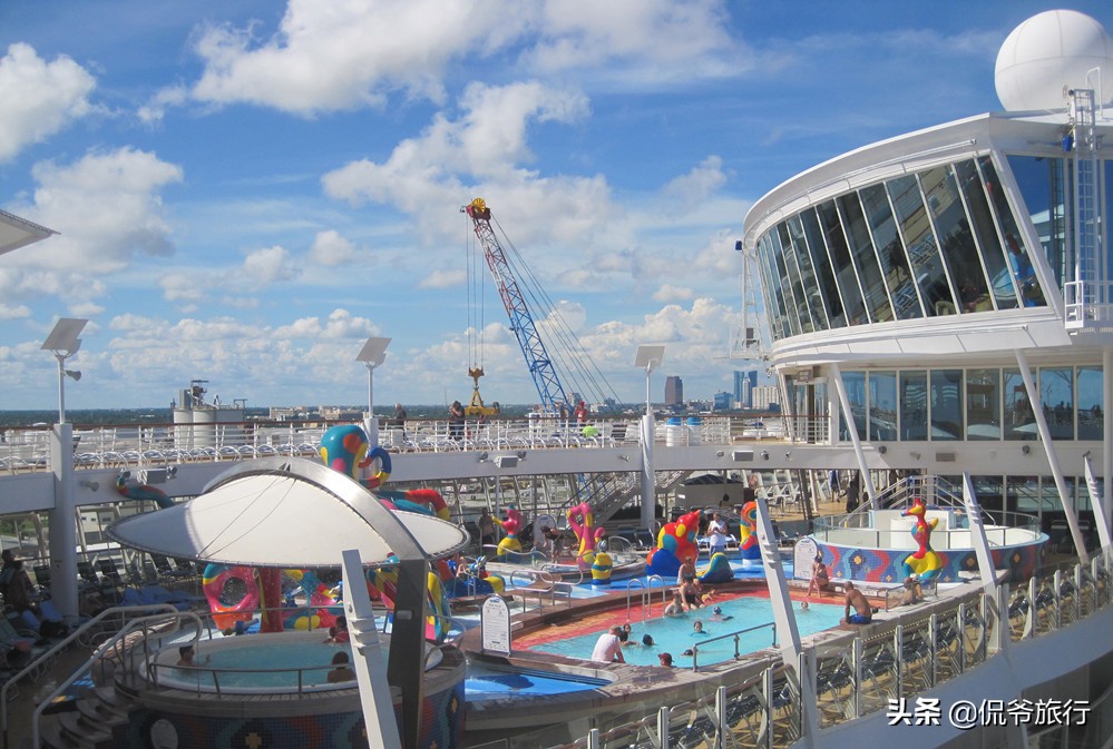 世界最大的邮轮有多少层,世界上最大的邮轮488米
