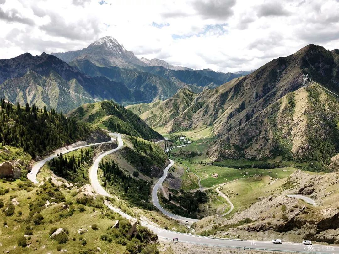 中国10条最美逆天的公路,一年仅开放四个月的独库公路