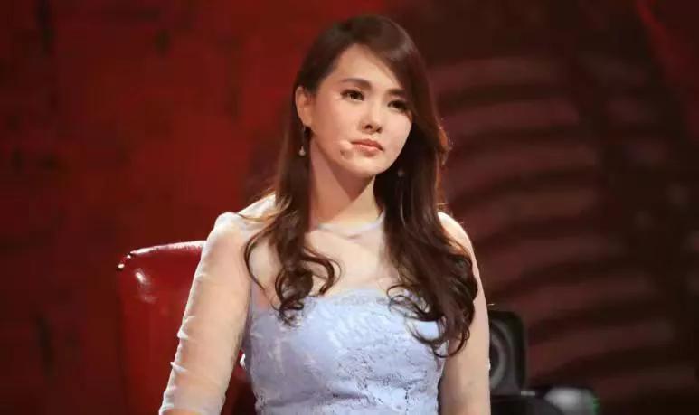 伊能静的坎坷情史:亲手葬送23年感情,离婚后嫁秦昊收获幸福