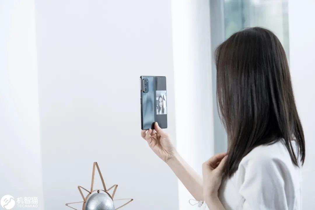 三星zfold2,三星galaxyfold2是5g吗