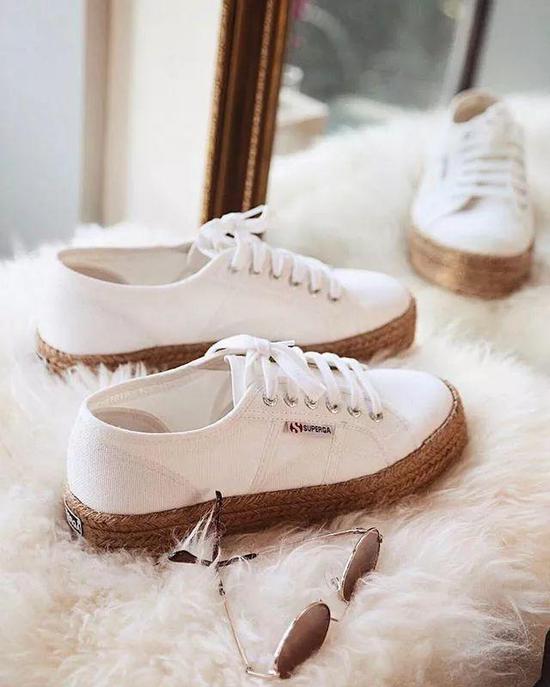 这5款经典帆布鞋还能再流行100年,什么牌子的帆布鞋舒服耐穿又好看