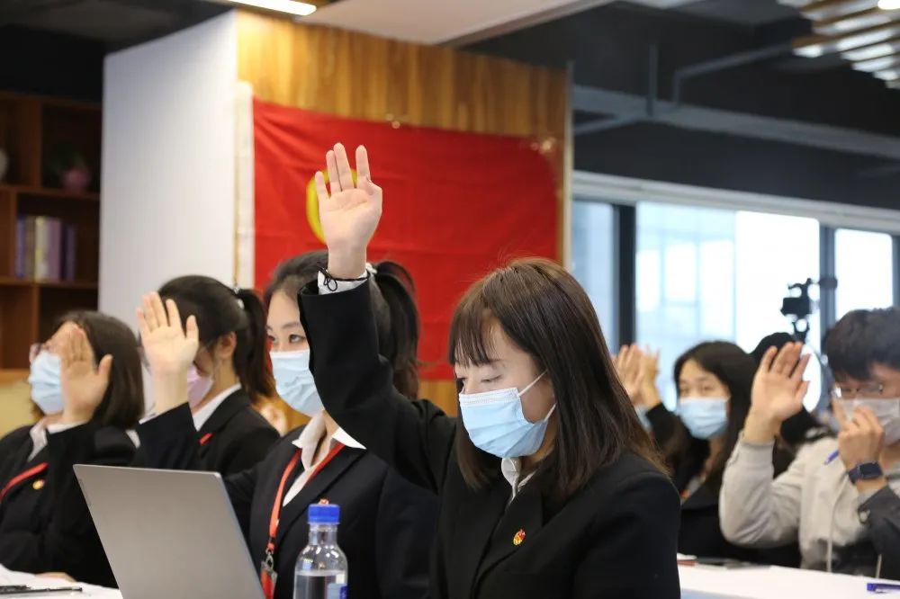 党总支召开第一次党员大会,党支部成立首次会议