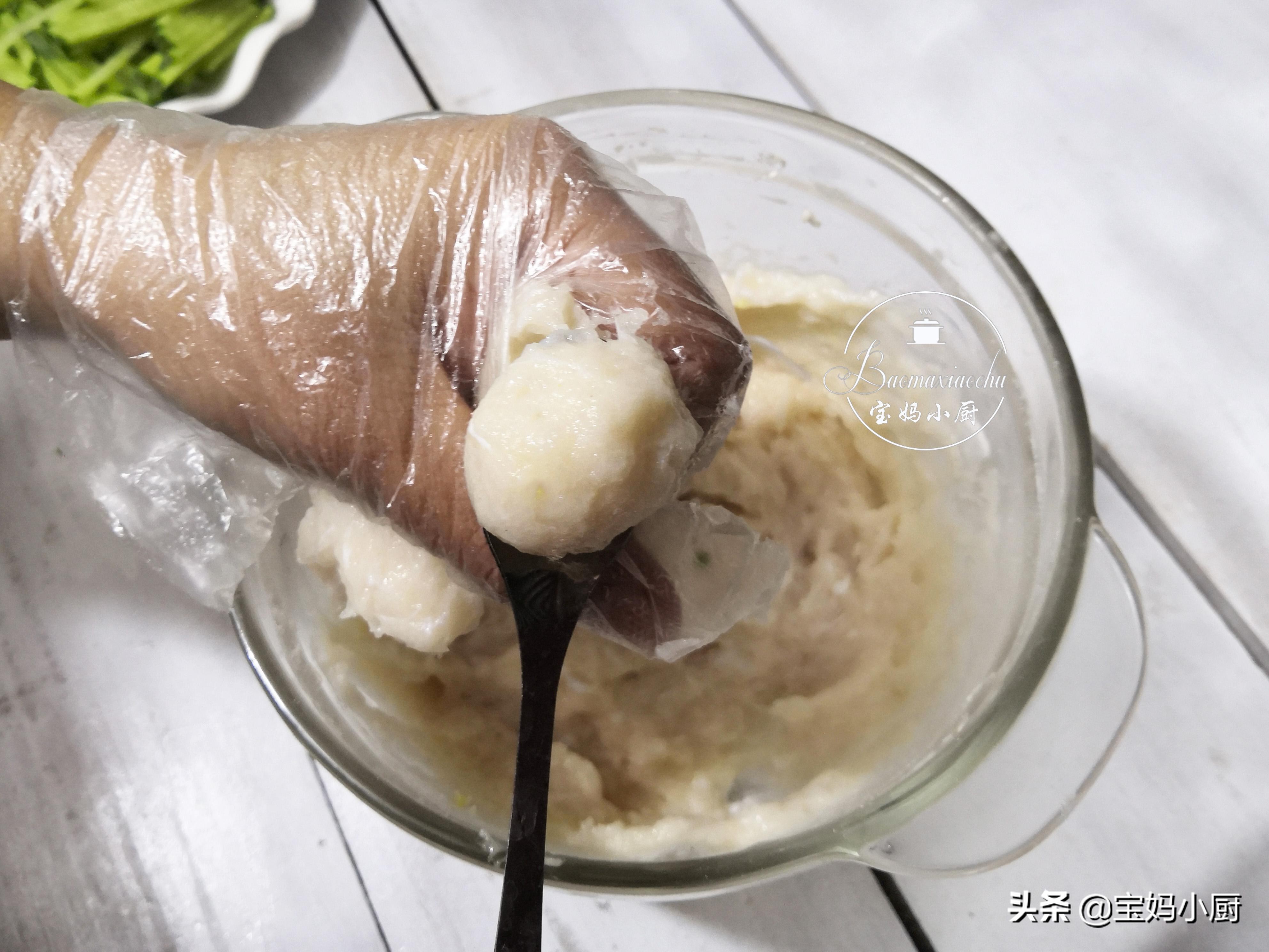 做鱼丸加蛋清和生粉还是打不上劲,鱼丸的制作方法一定要加蛋清吗