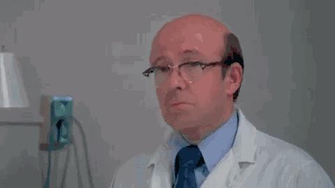 嘴唇越舔越干变黑,嘴唇越舔越干还起皮是什么原因