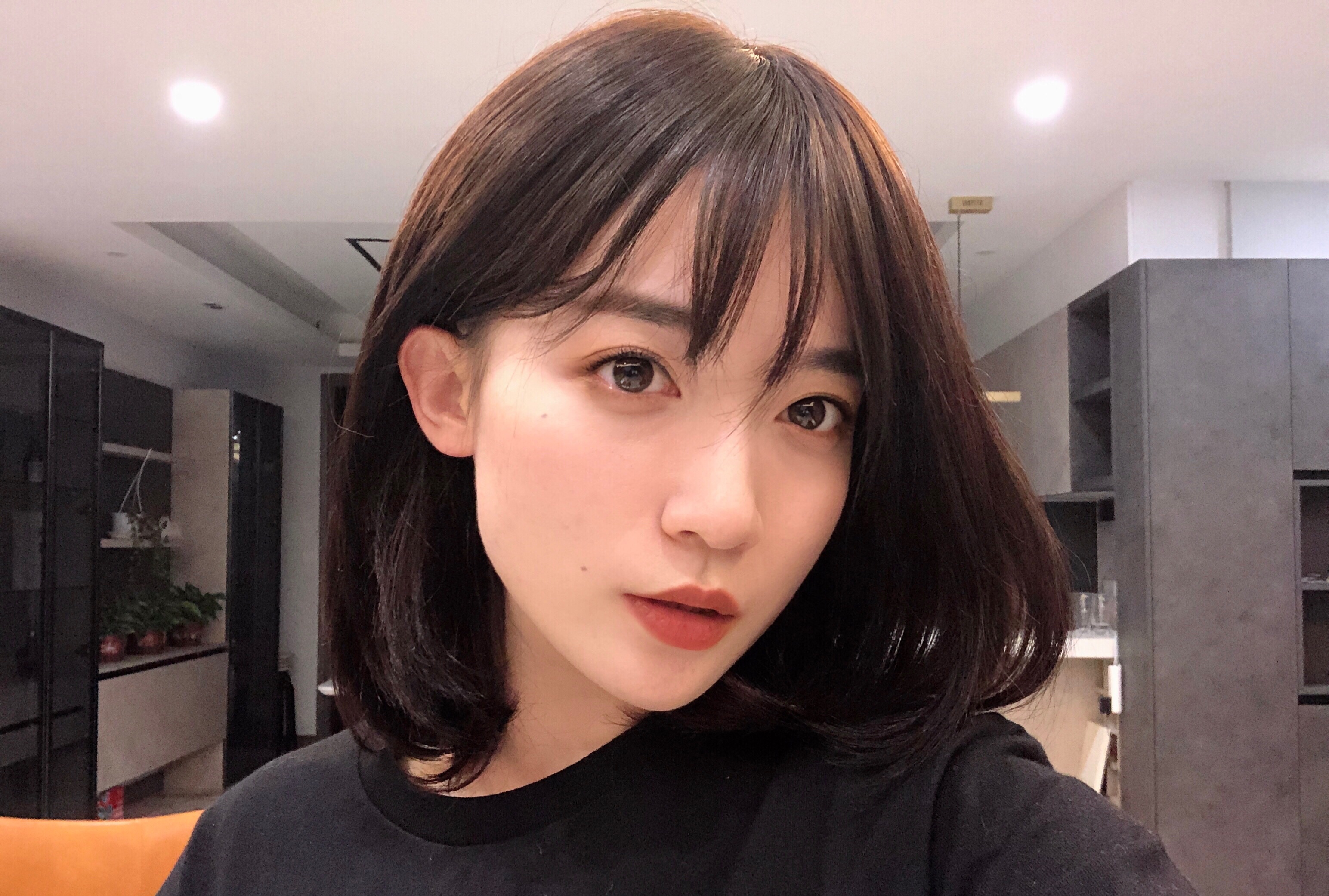 什么样的假发好戴又逼真,什么价位的假发戴着逼真