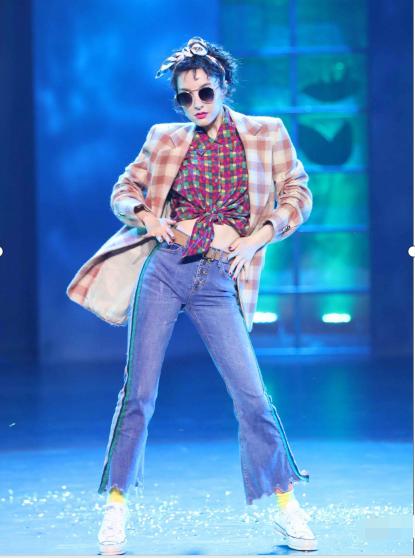 吴昕卖二手礼物,吴昕卖衣服的视频完整版