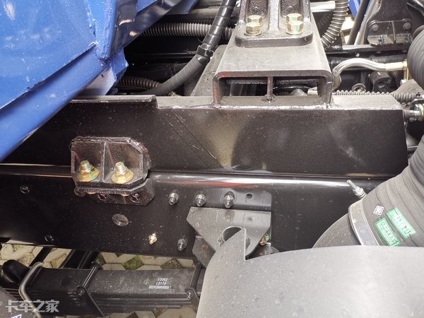 福田瑞沃es5渣土自卸车,合法装载2吨的轻卡