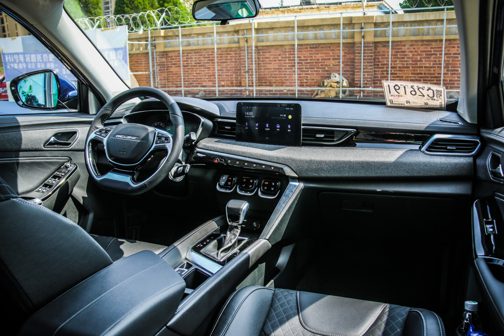 北京汽车智达x3手动荣耀版配置,21款智达x3自动挡荣耀版试驾