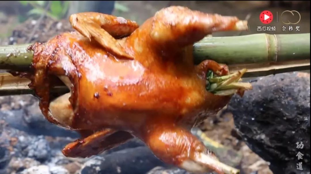 中国老大爷玩短视频，国外获60万粉丝，老外惊呼：这是什么Chinese功夫？