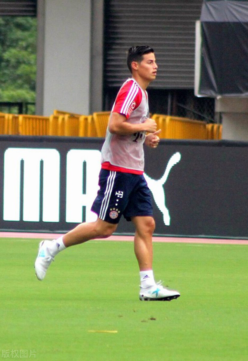 “医生，我一在豪门呆着就不舒服”盘点那些在豪门踢不出来的巨星