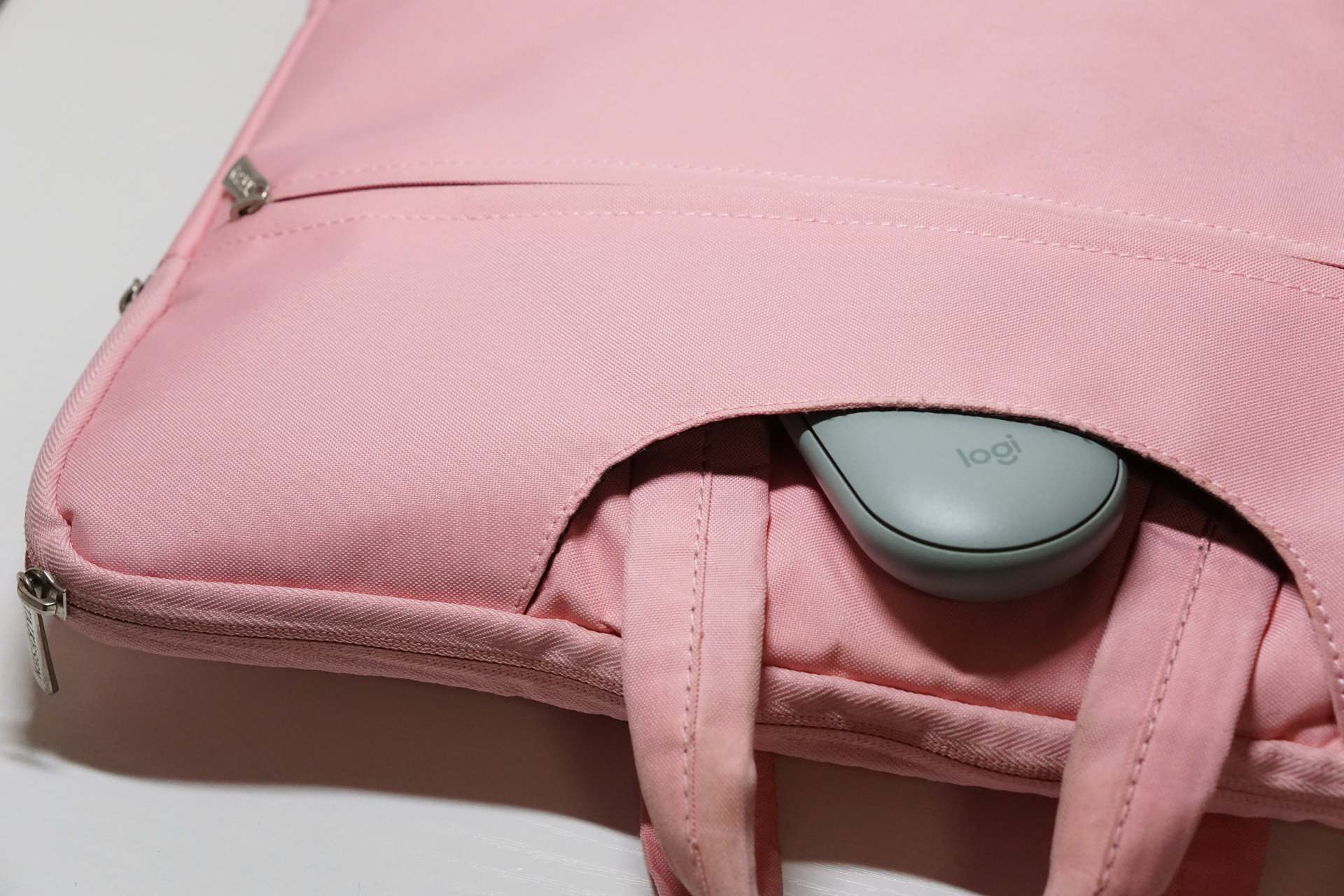 罗技无线鼠标pebble怎么切换蓝牙,罗技鼠标pebble如何连ipad