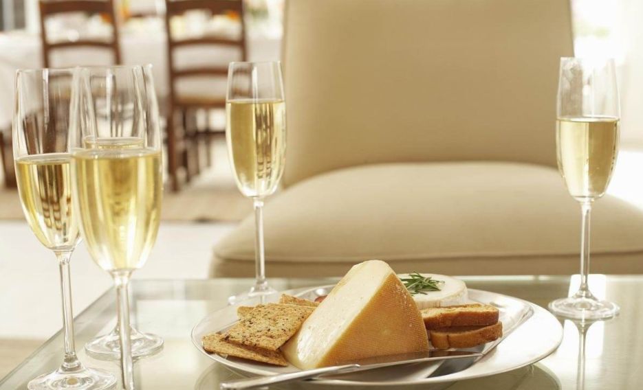 葡萄酒基本配餐原则,葡萄酒配餐的一般原则有哪些