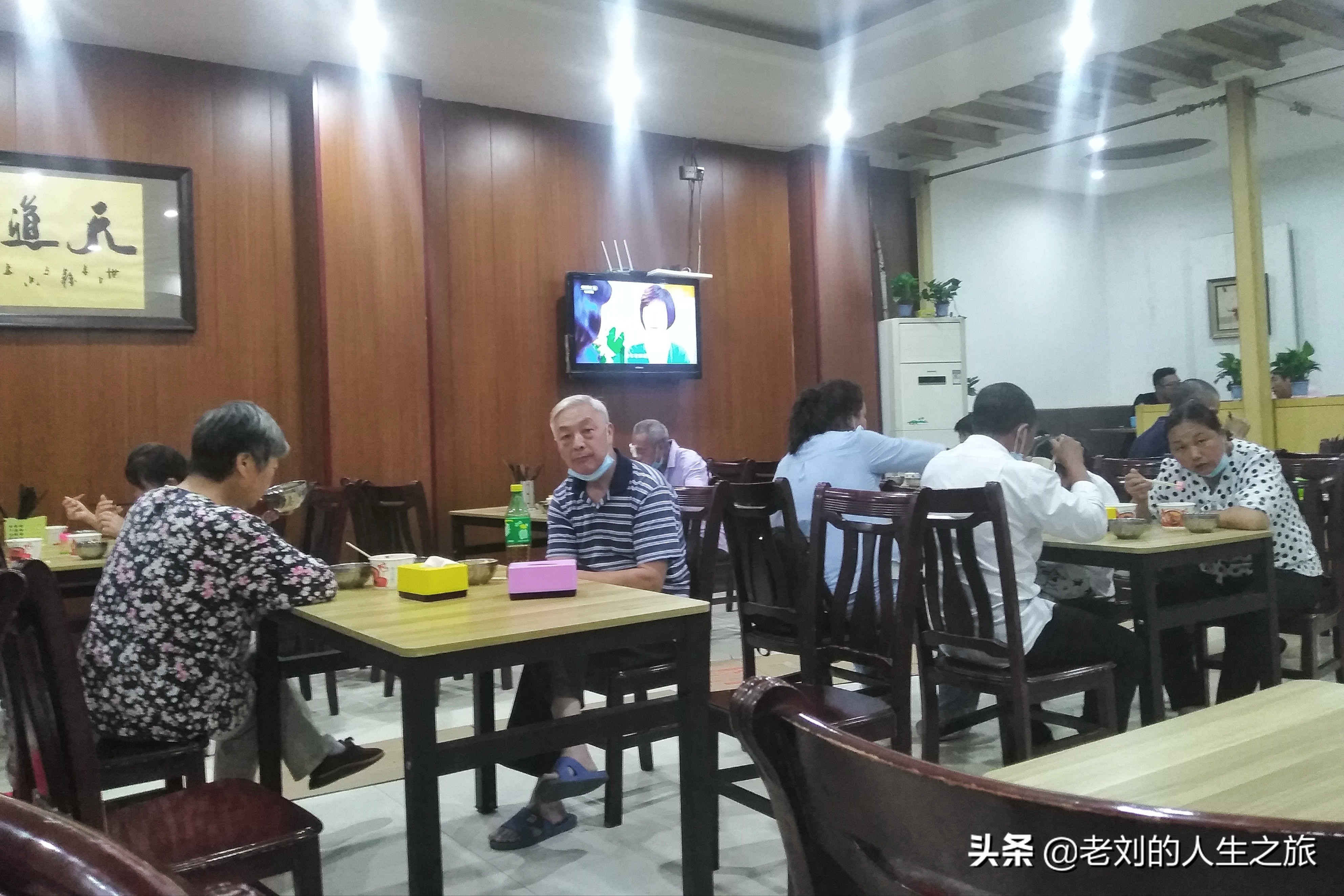 空荡的街头,空荡安静的街头