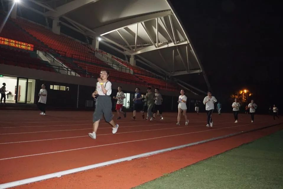 上海市晨跑团,沪上23所高校