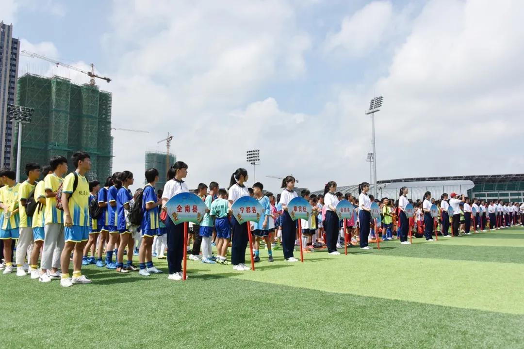 赛出好成绩赛出好风采,江西省青少年足球联赛赣州赛区