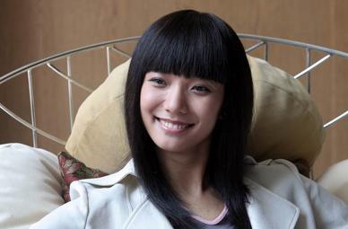 片酬500万，却欠30万成被执行人，王珞丹这几年到底经历了什么？