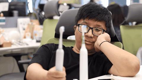 哪一款电动牙刷刷得比较干净,电动牙刷刷牙干净还是手动干净