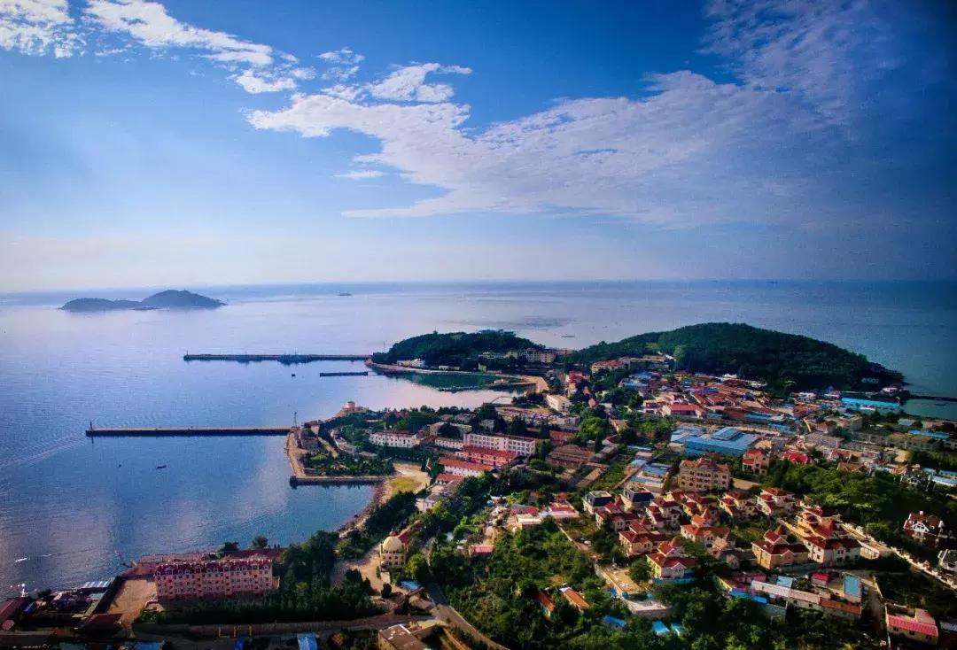 崂山春景美不胜收,崂山夜景金鼎