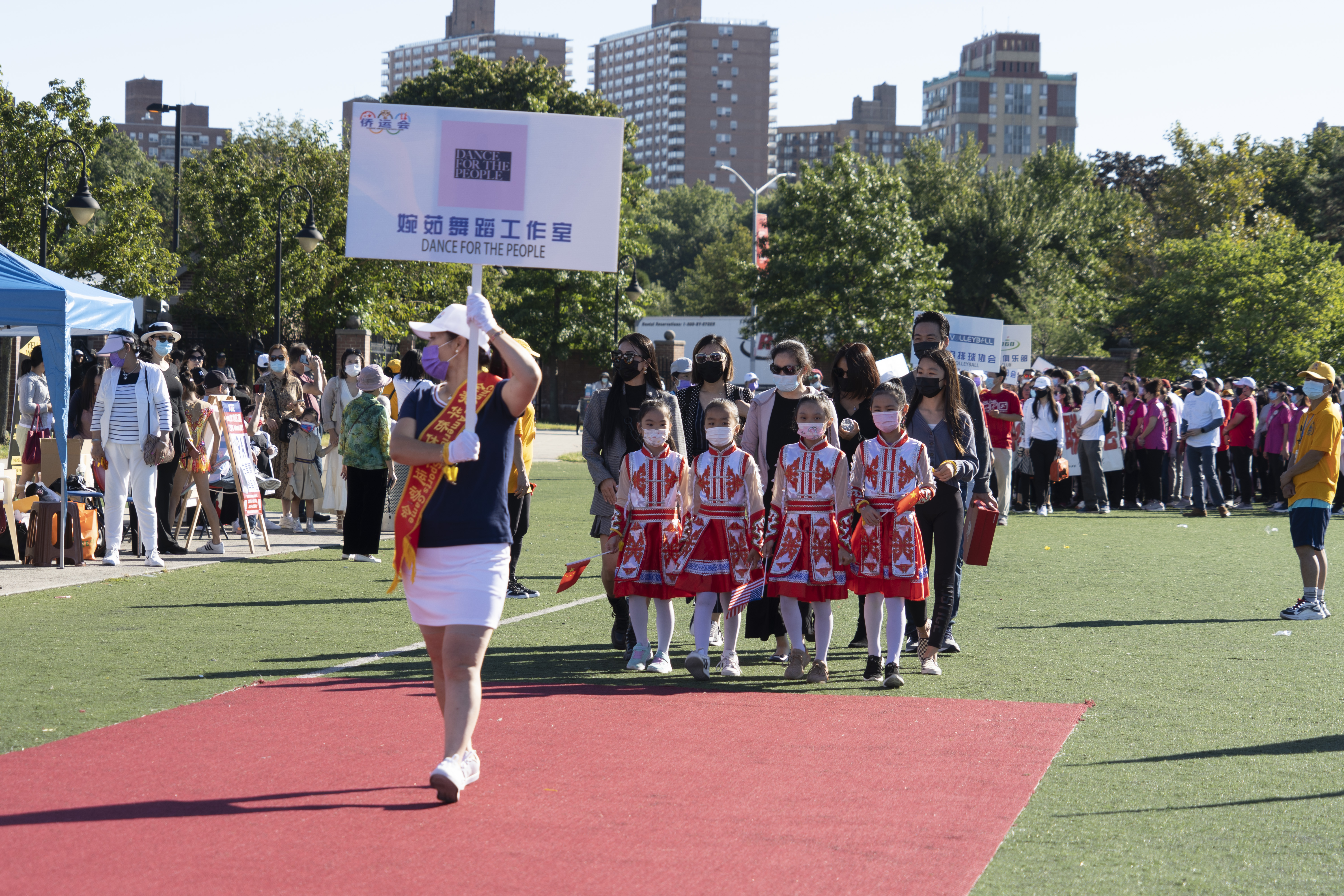 庆国庆70周年主题活动,庆国庆文艺汇演中国红
