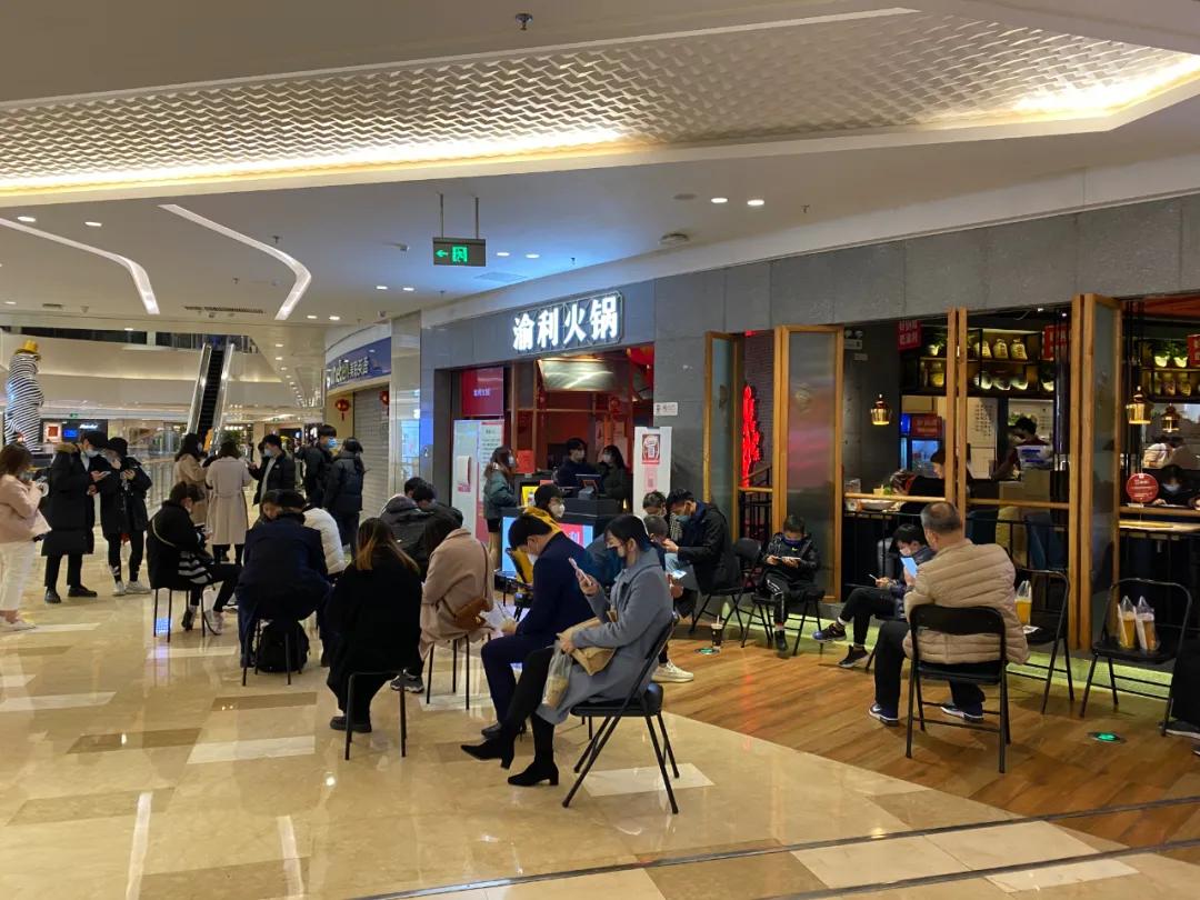 恢复堂食第一顿饭视频,恢复堂食第一天的感觉