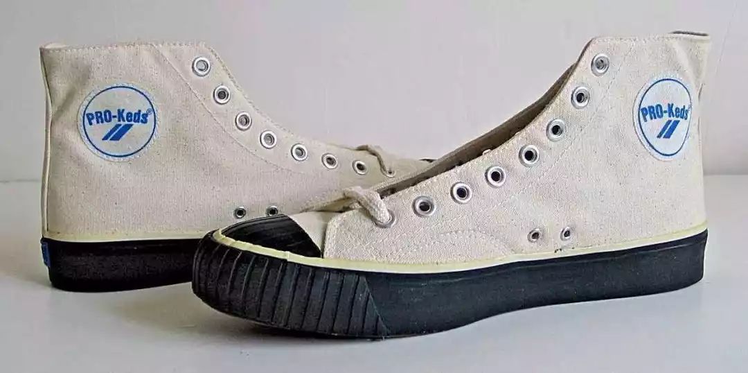 替代vans匡威的帆布鞋,vans和匡威帆布鞋哪个好