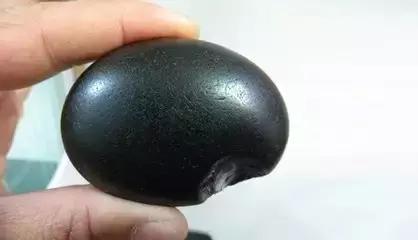 白玉石原石图片欣赏,难得的宝玉石图谱大全