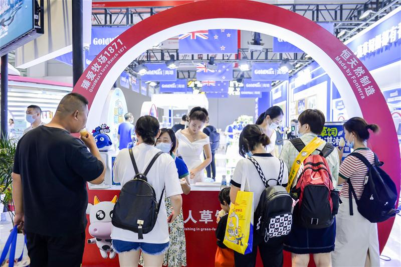 自贸港国际精品高培闪耀亮相CBME展新品类新模式引关注