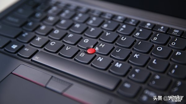 thinkpadx1carbon2019拆机,thinkpadx1carbon2021款发布会