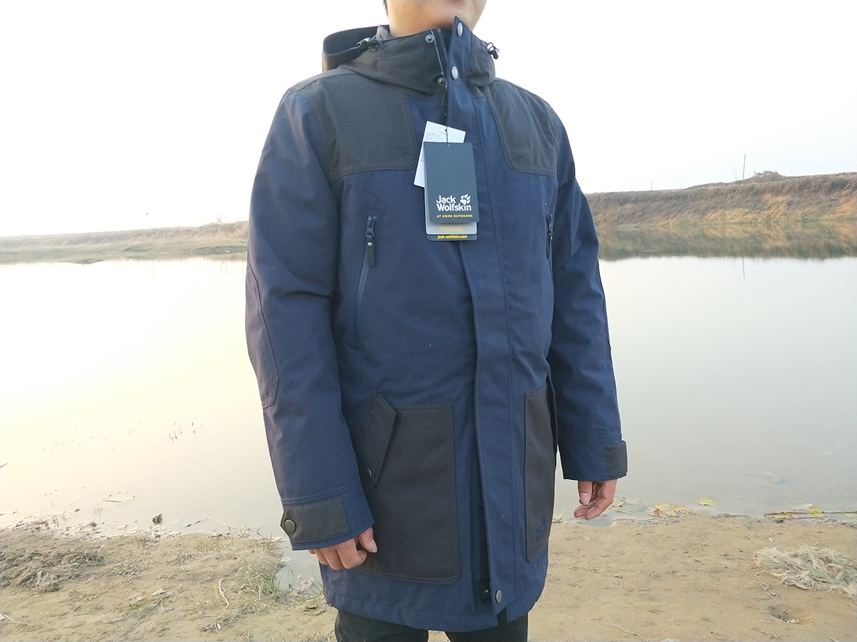 狼爪冲锋衣特点,功能冲锋衣推荐骆驼