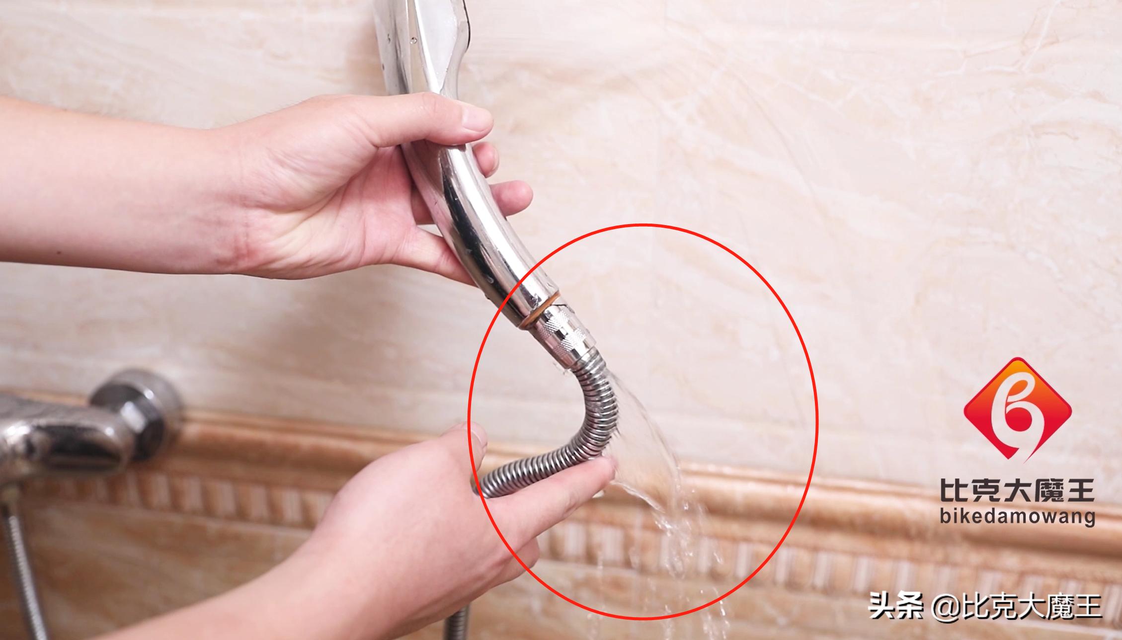 热水器花洒喷头上面漏水怎么修,热水器花洒漏水怎么修