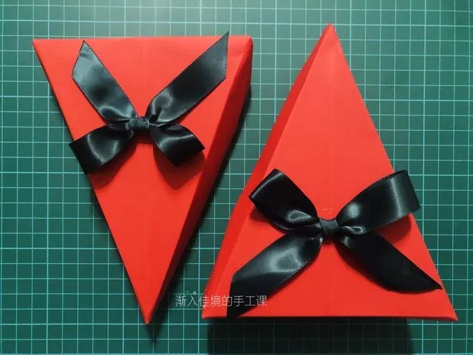 圣诞节用卡纸怎么做出来圣诞礼物,用普通的卡纸做圣诞节贴纸