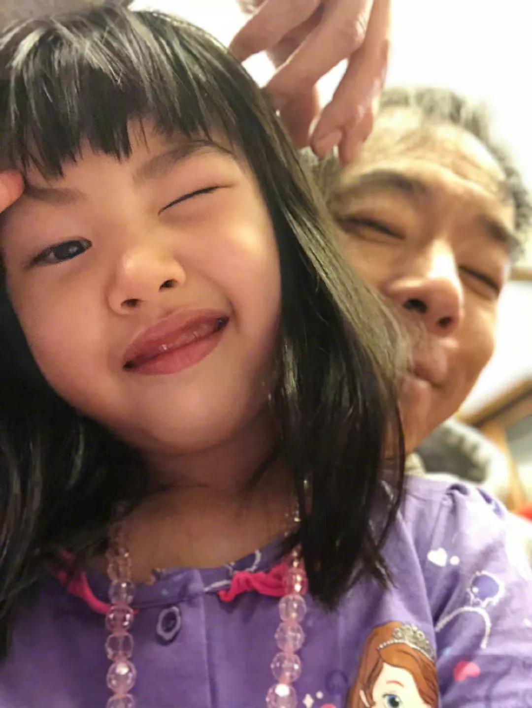 朱茵是黄贯中火的时候认识的吗,黄贯中说朱茵是他一生最大的运气