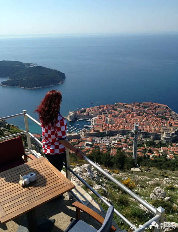 央央：大女主形象没头脑人设