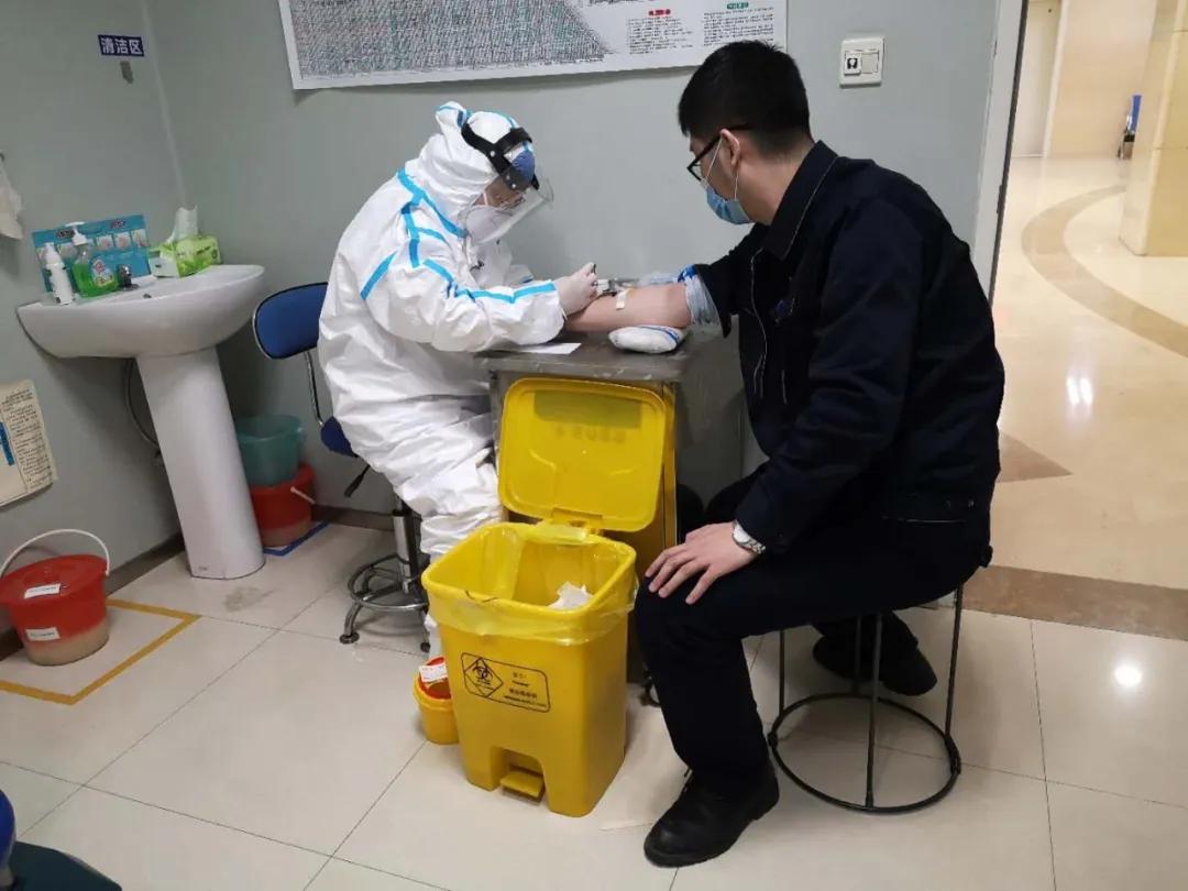 感冒出汗去防疫站检查,感冒发热到医院就医