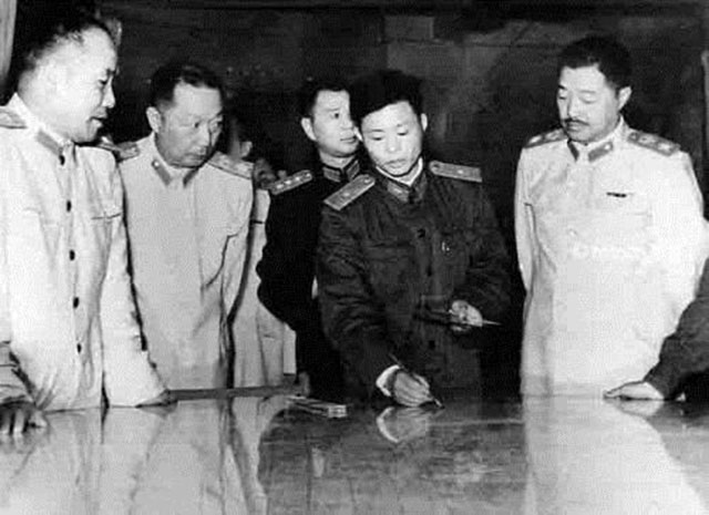 红军军团长董振堂怎么牺牲的,董振堂和赵博生