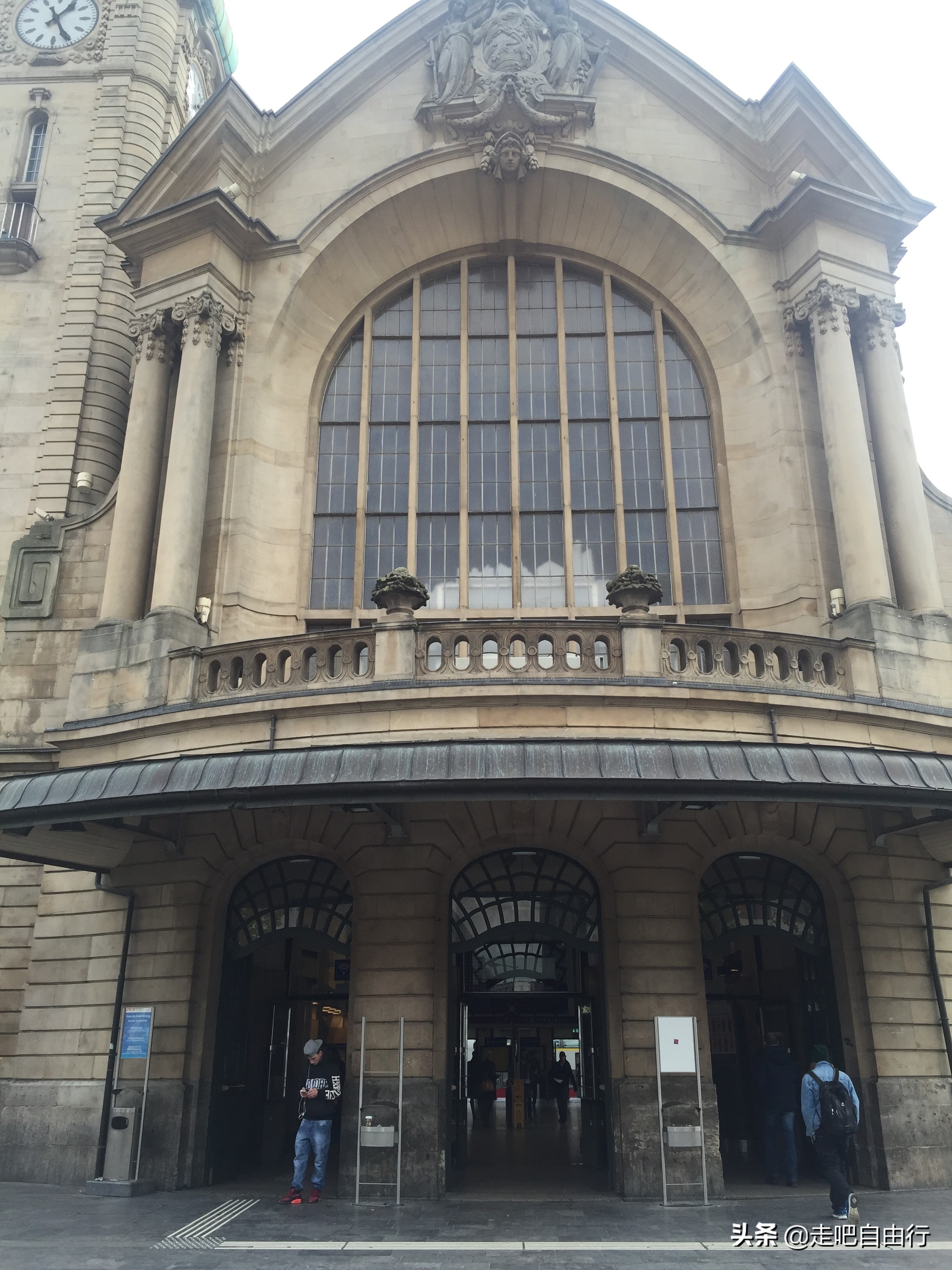 三小时环游世界,雨后漫步卢森堡的袖珍王国