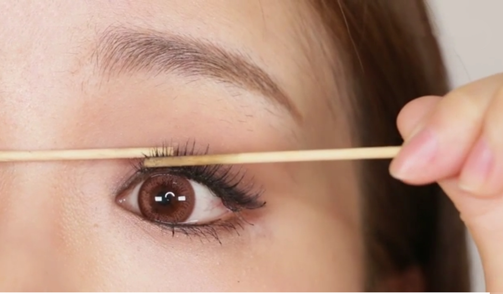 睫毛膏容易刷多怎么解决,睫毛膏刷成苍蝇腿怎么补救