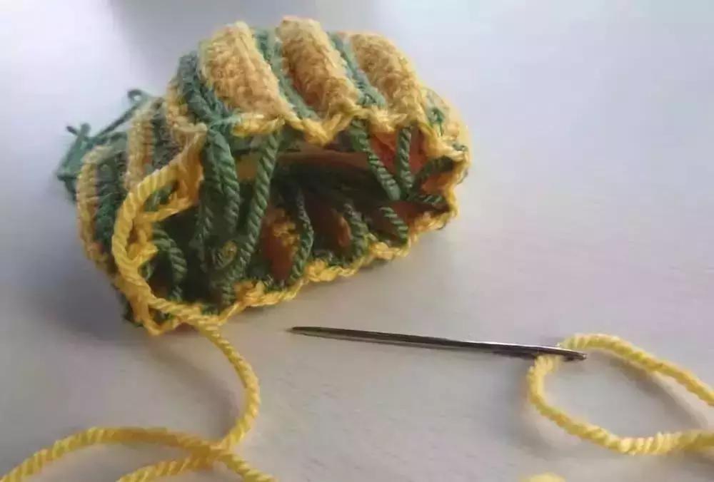 南瓜挂件钩针教程,钩针南瓜小挂件图解