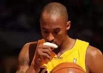 打球吃萝卜正确处理方法,打球时吃萝卜丁怎么处理