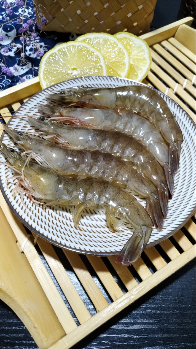 新手养虾常识,真正的吃虾的方法是什么