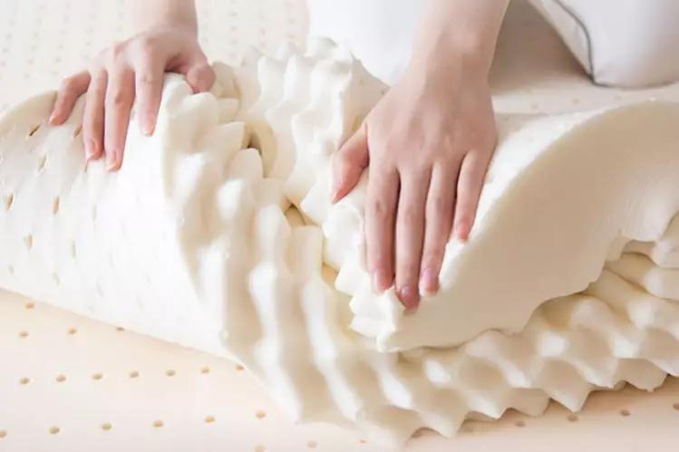 乳胶床垫的重量一般是多少,正宗泰国乳胶床垫重量