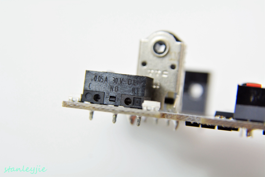 达尔优牧马人二代鼠标吃鸡怎么样,达尔优牧马人鼠标EM902怎么拆