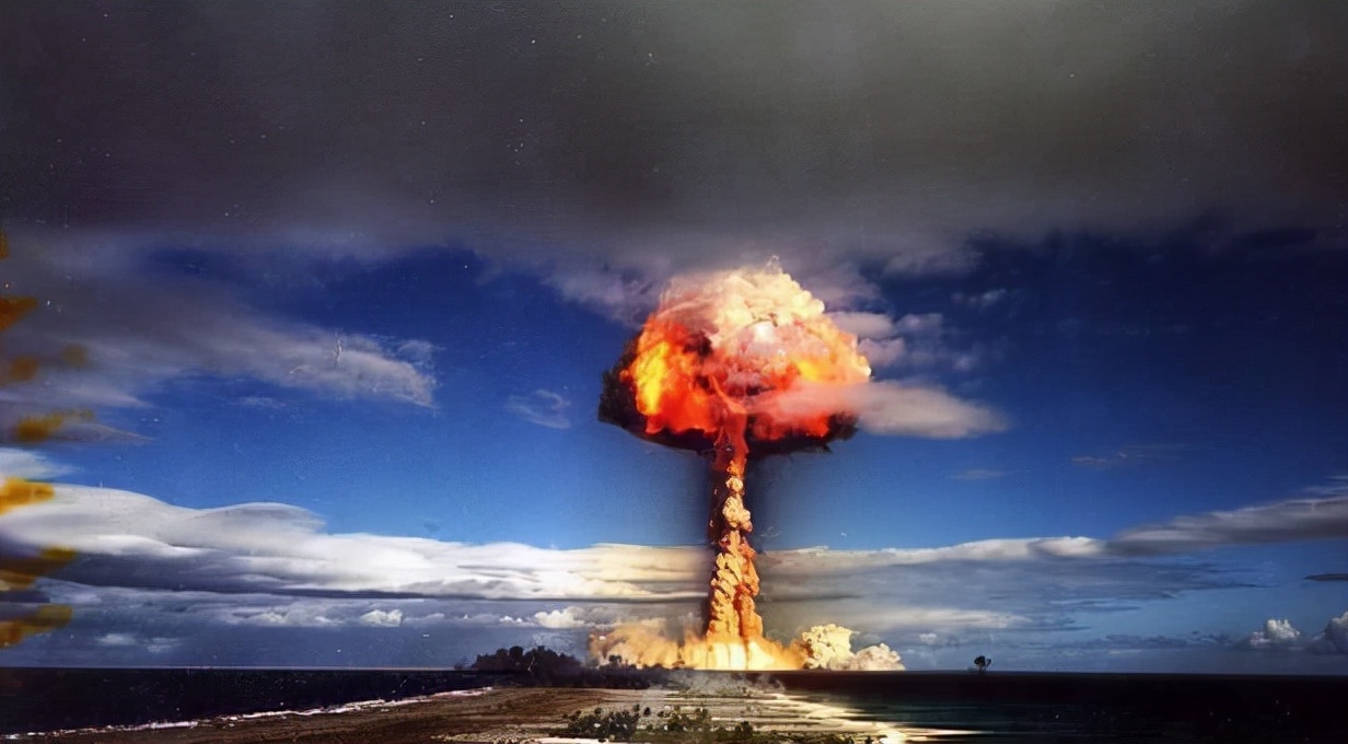 张爱萍大闹美国国务院，回来后写信给邓公，要求辞去国防部长职务