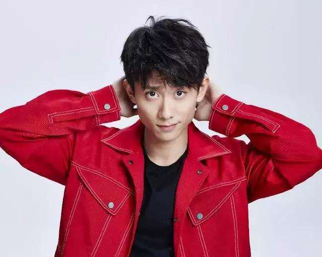 张一山与宋妍霏是男女朋友关系吗,张一山公认的前女友宋妍霏