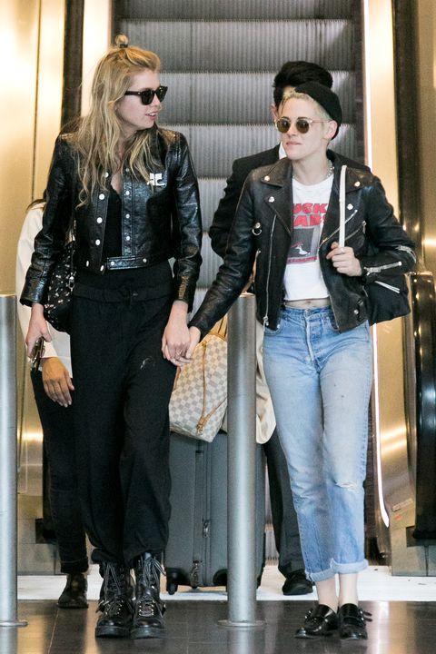 刘雯黑色皮衣怎么搭配 (刘雯同款凯莉单肩包搭什么色衣服)