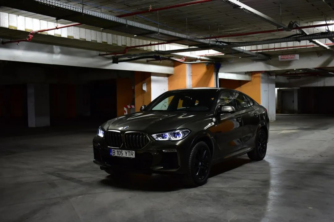 宝马x5和x6哪个更值得买,宝马x6二手车值不值得购买