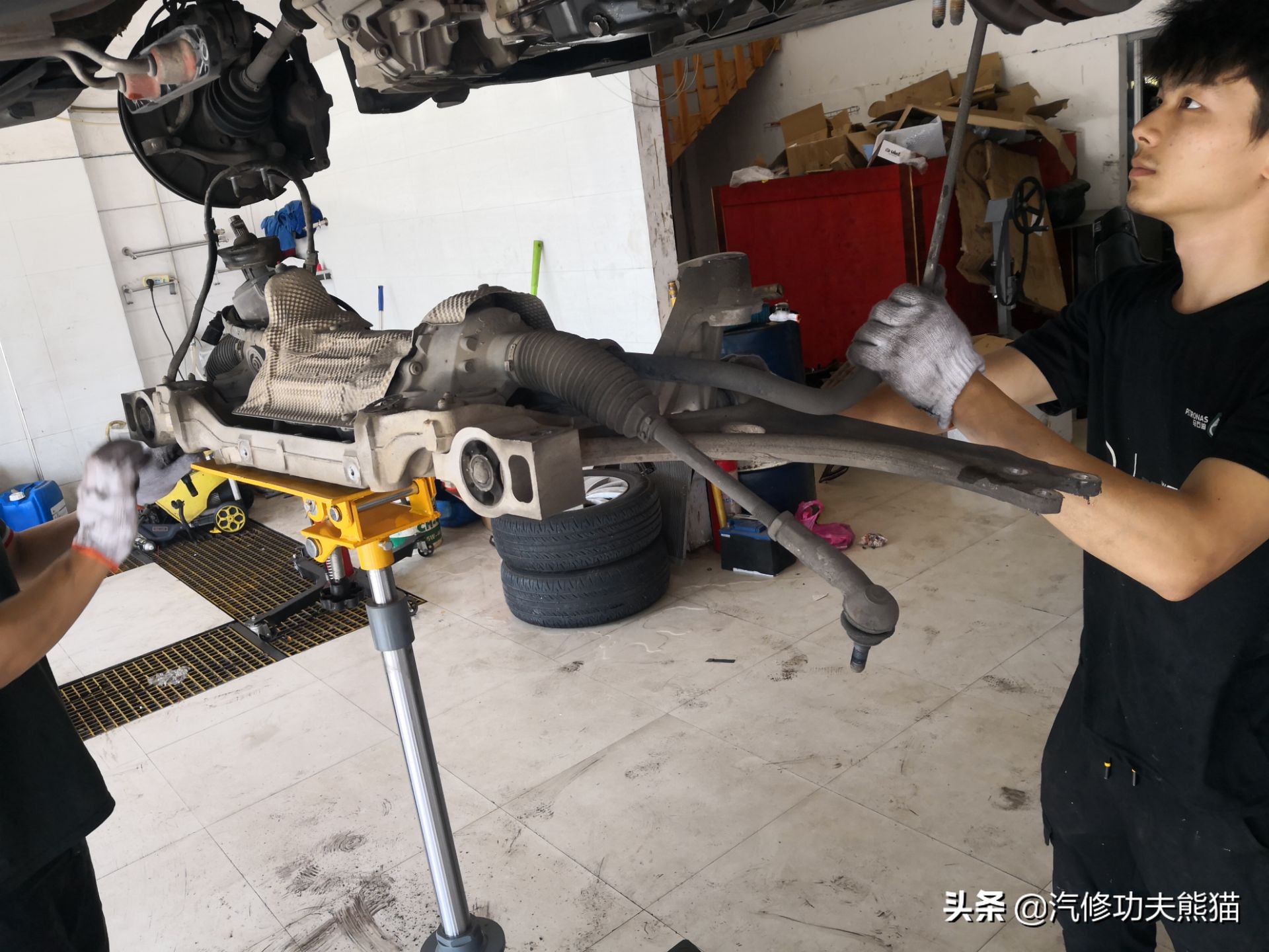 百年大众汽车品牌毁于烧机油?烧机油并非绝症,看看这台进口夏朗