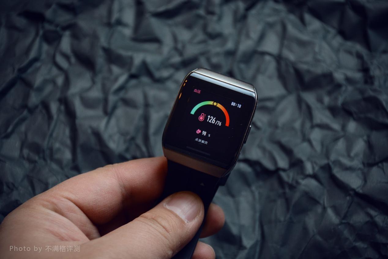 可以监测血压的智能手表推荐,能监测血压的智能手表推荐