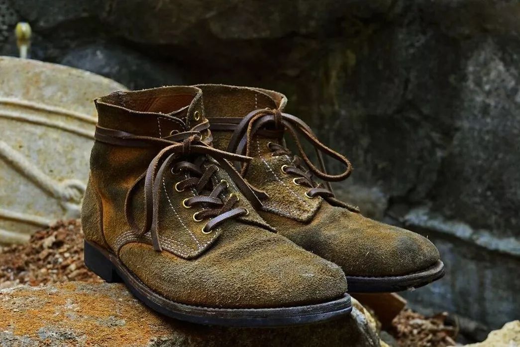 冬天又暖和又软适合穿的靴子,冬天最适合穿的靴子是什么颜色