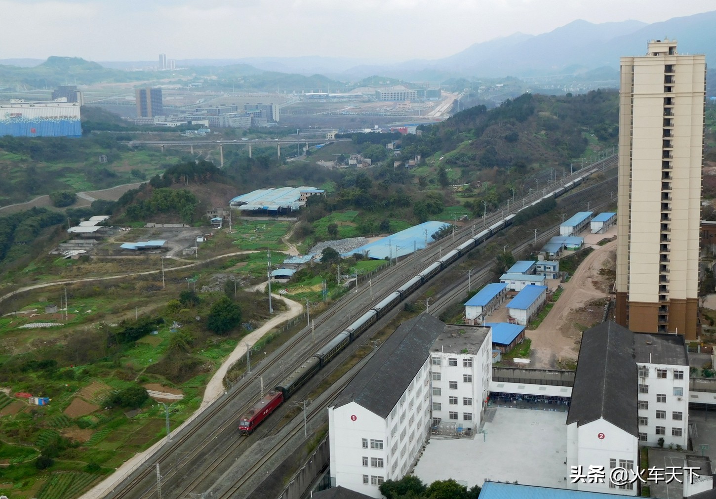 从重庆到宁波的一趟快速旅客列车